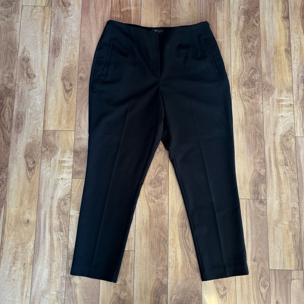 Classic High-Waist Black Tapered Pants - Black - Picture 2 of 5